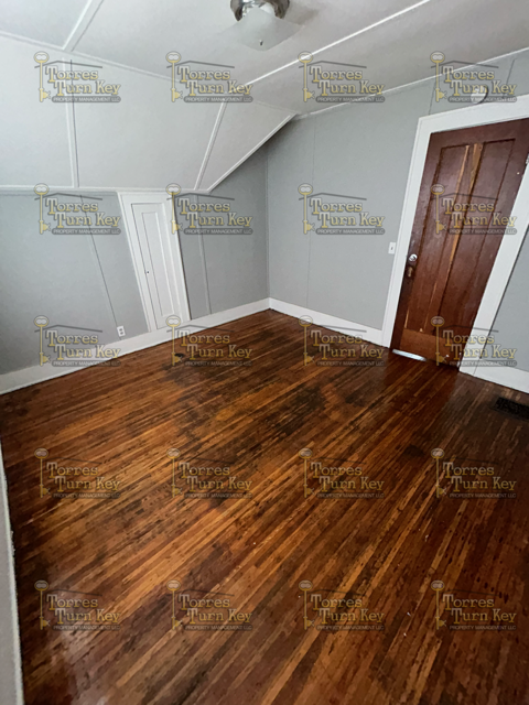 258 1st Street - Up