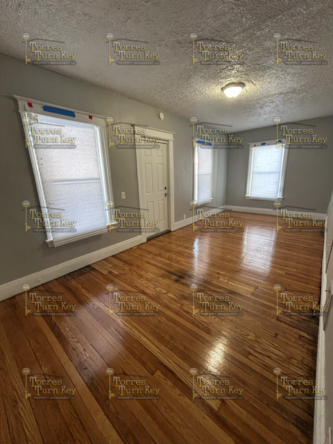 410 Genesee Street - Dn